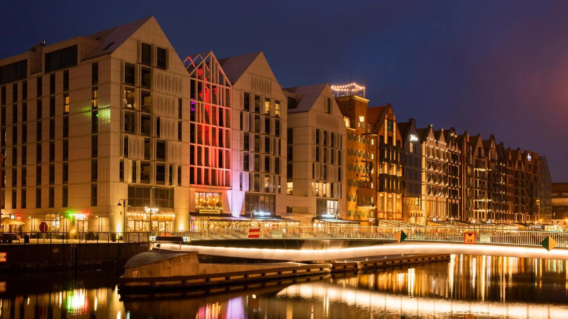 Flatbook - Deo Plaza Riverside Prestige With Parking Included Gdansk