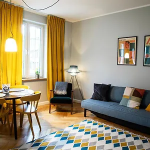  Apartamento Maya's Flats & 40 - Kolodziejska Old Town